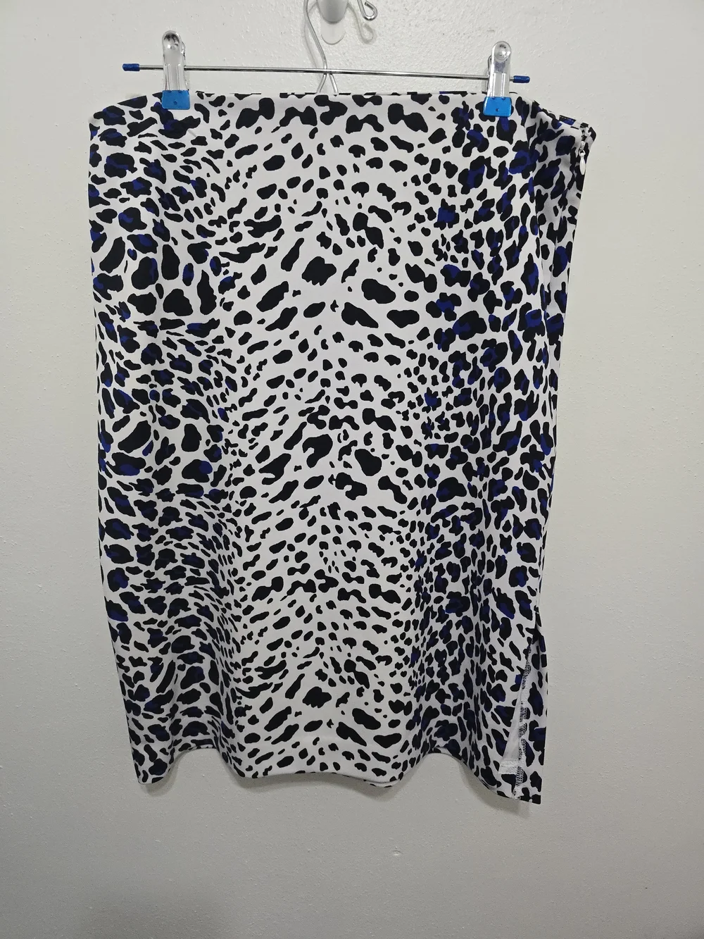 Worthington White Midi Skirt with Black and Blue Spot Pattern